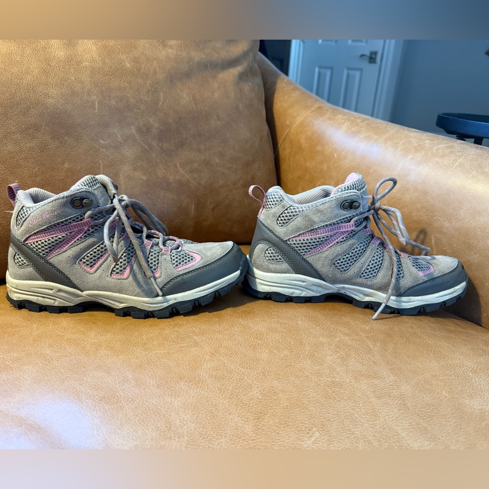 Size 8 Columbia Hiking Boots with pink details